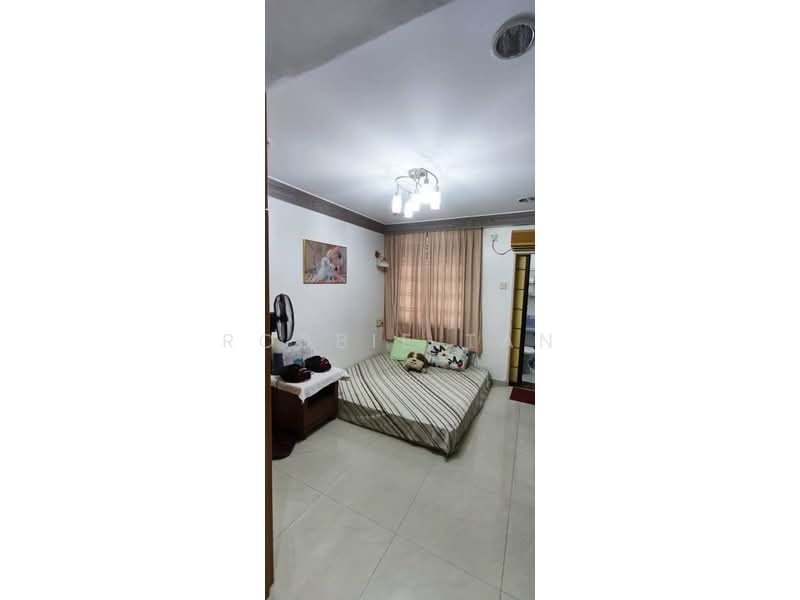 2-storey Terraced House for Rent in Taman Sri Intan (Johor Bahru) - Robbie Tan - Bedroom - PropertyGuru.com.my
