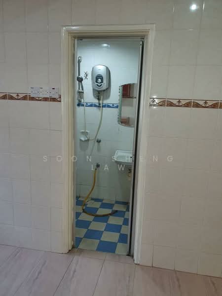 Rumah Teres 2 Tingkat untuk Dijual di Mahkota Cheras (Cheras) - Soon Sheng Law - Bathroom - PropertyGuru.com.my