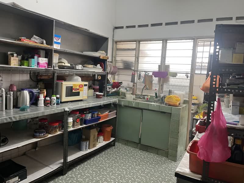 2-storey Terraced House for Sale in SS2 (Petaling Jaya) - Shelley Ng - Kitchen - PropertyGuru.com.my