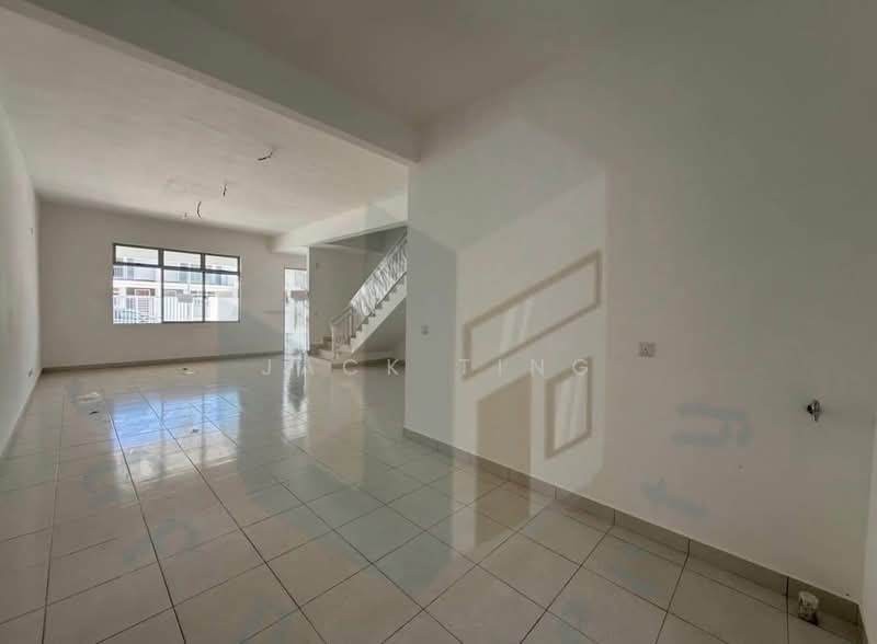 Rumah Teres 2 Tingkat untuk Dijual di Pasir Gudang (Johor) - Jack Ting - Living Room - PropertyGuru.com.my