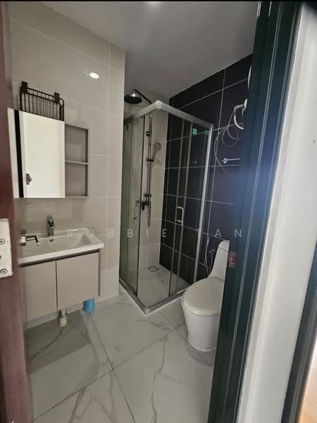 Kondominium untuk Disewa di Kings Bay @ Country Garden Danga Bay - Robbie Tan - Bathroom - PropertyGuru.com.my