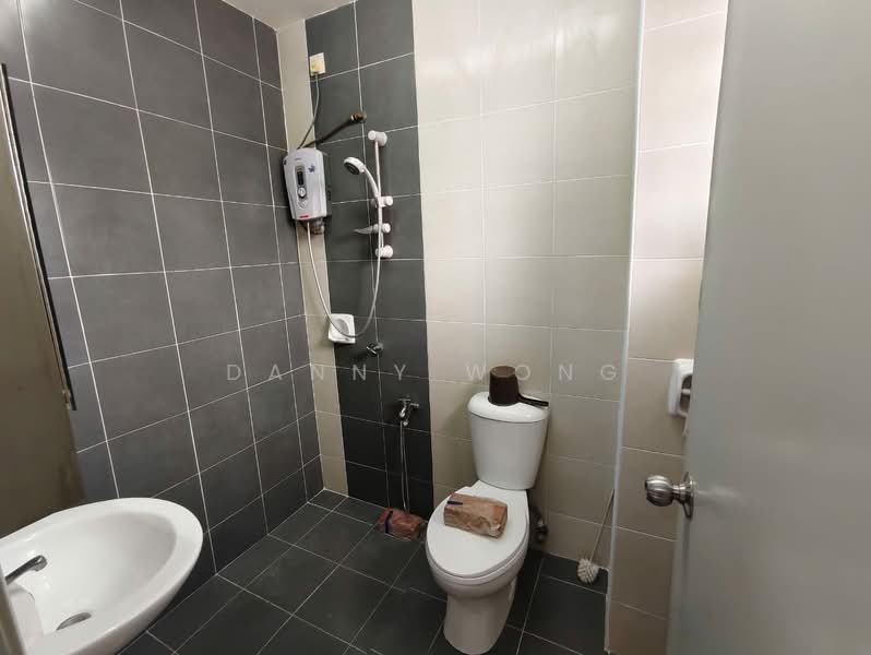 Rumah Teres 2 Tingkat untuk Dijual di Rawang (Selangor) - Danny Wong - Bathroom - PropertyGuru.com.my