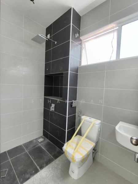Rumah Berkembar untuk Dijual di Johor Bahru (Johor) - Ethan Gan - Bathroom - PropertyGuru.com.my