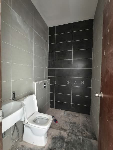 Rumah Berkembar untuk Dijual di Johor Bahru (Johor) - Ethan Gan - Bathroom - PropertyGuru.com.my