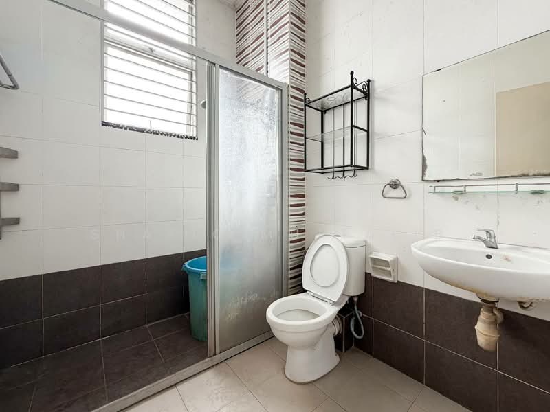 2-storey Terraced House for Sale in Bandar Parklands (Klang) - Shafiq Muttalib - Bathroom - PropertyGuru.com.my