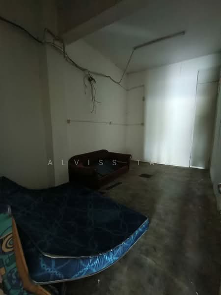 Shop / Office for Sale in Taman Senai Utama (Kulai) - Alviss Tay - Interior - PropertyGuru.com.my