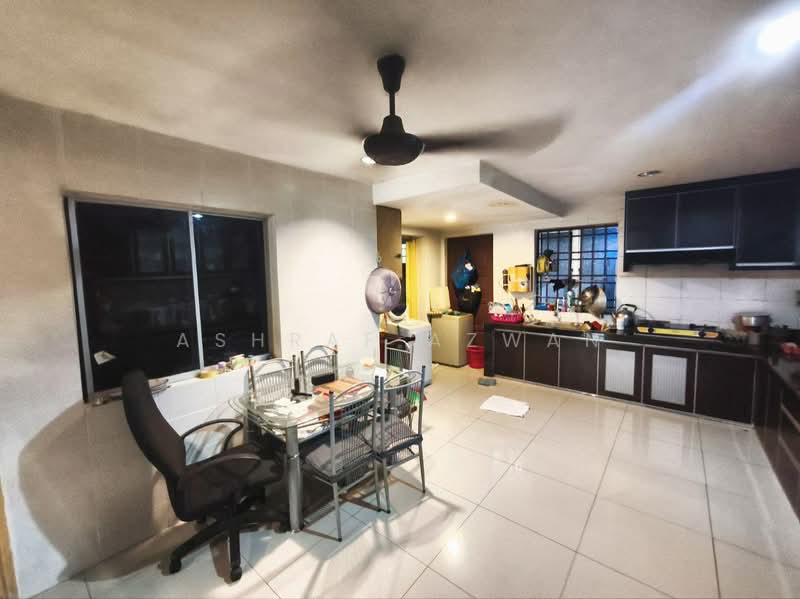 Rumah Teres 2 Tingkat untuk Dijual di Shah Alam (Selangor) - Ashraf Azwan - Kitchen - PropertyGuru.com.my