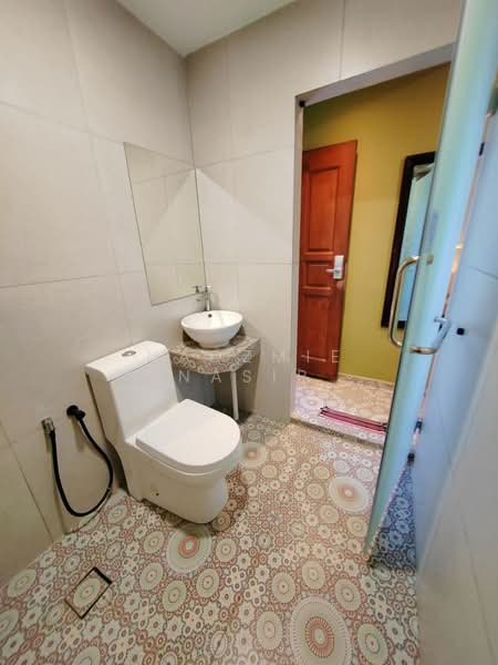 Hotel / Resort untuk Dijual di Kajang (Selangor) - Nadzmie Nasir - Bathroom - PropertyGuru.com.my