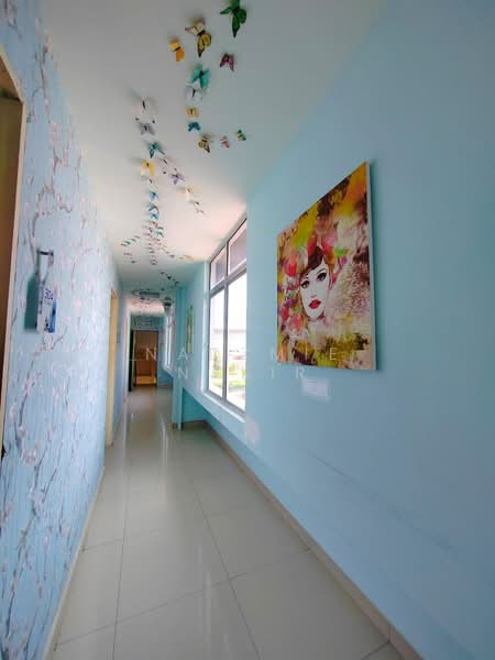 Hotel / Resort untuk Dijual di Kajang (Selangor) - Nadzmie Nasir - Corridor - PropertyGuru.com.my