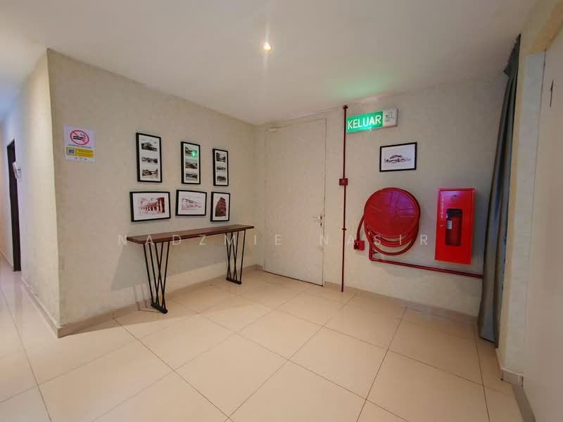 Hotel / Resort untuk Dijual di Kajang (Selangor) - Nadzmie Nasir - Corridor - PropertyGuru.com.my