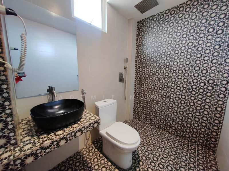 Hotel / Resort untuk Dijual di Kajang (Selangor) - Nadzmie Nasir - Bathroom - PropertyGuru.com.my