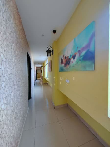 Hotel / Resort untuk Dijual di Kajang (Selangor) - Nadzmie Nasir - Corridor - PropertyGuru.com.my
