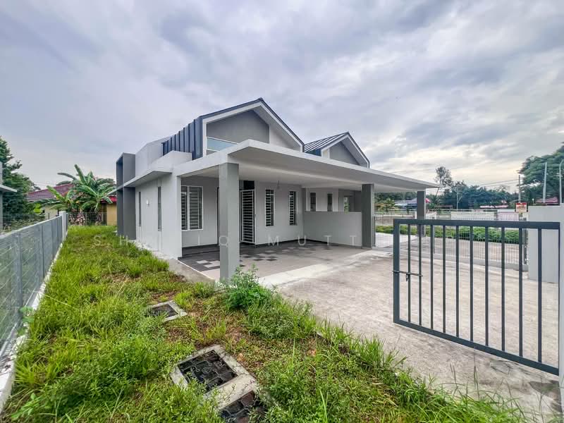 Semi-Detached House for Sale in Klang (Selangor) - Shafiq Muttalib - Exterior - PropertyGuru.com.my