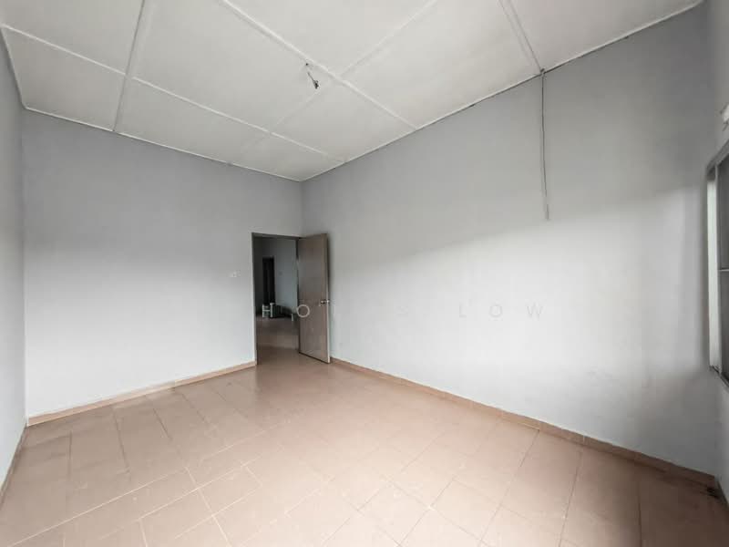 Office for Rent in Taman Johor Jaya (Johor Bahru) - Nicholas Low - Interior - PropertyGuru.com.my