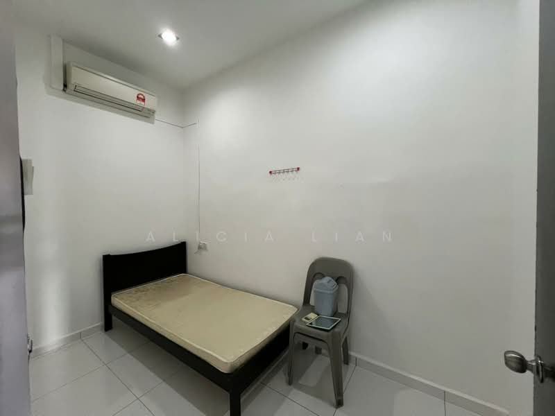 Rumah Teres 1 Tingkat untuk Dijual di Taman Sri Tebrau (Johor Bahru) - Alicia Lian - Bedroom - PropertyGuru.com.my