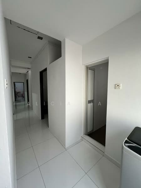 Rumah Teres 1 Tingkat untuk Dijual di Taman Sri Tebrau (Johor Bahru) - Alicia Lian - Corridor - PropertyGuru.com.my