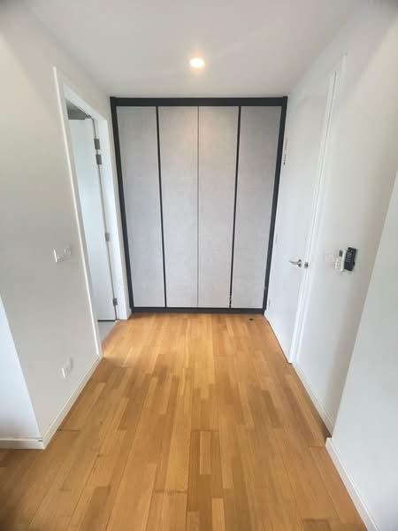 Condominium for Sale at Seri Riana Residence - Isfarizal fazz - Corridor - PropertyGuru.com.my