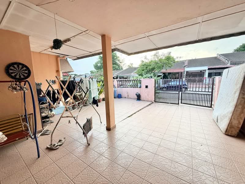 Rumah Teres 1 Tingkat untuk Dijual di Kajang (Selangor) - Ashraf Azwan - Exterior - PropertyGuru.com.my