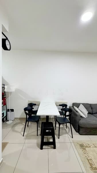 Servis Apartment untuk Disewa di D'Vine - Pauline Chong - Living Room - PropertyGuru.com.my