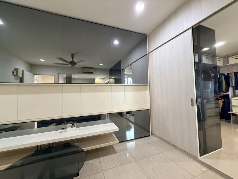 Service Residence for Sale at Eve Suite / NZX Square - Nick Chan - Living Room - with ceiling fan  - PropertyGuru.com.my