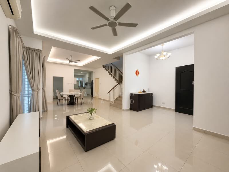 Rumah Berkembar untuk Dijual di Shah Alam (Selangor) - Mohammad Din Majid - Living hall - PropertyGuru.com.my
