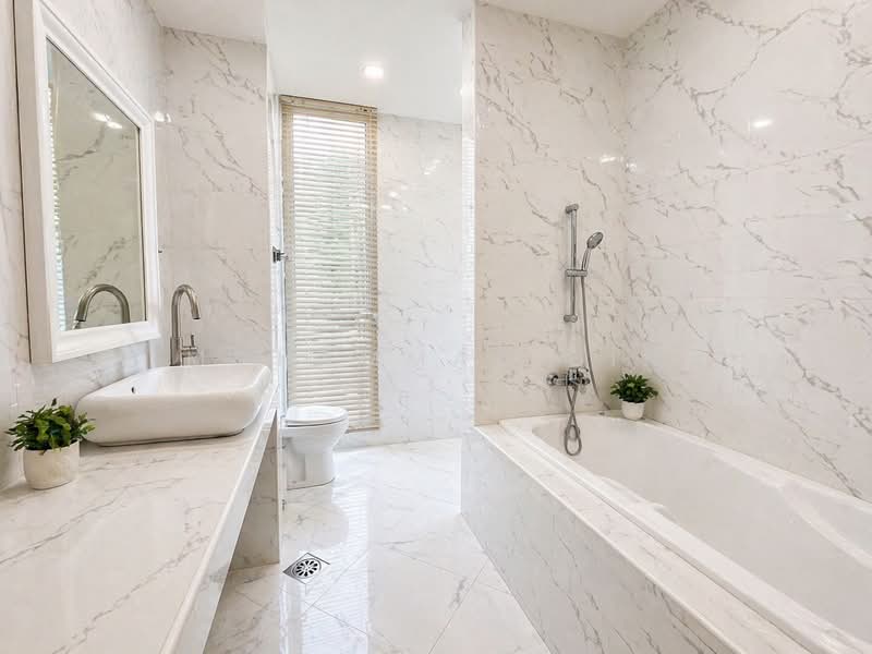 Rumah Berkembar untuk Dijual di Shah Alam (Selangor) - Mohammad Din Majid - Bathroom - PropertyGuru.com.my