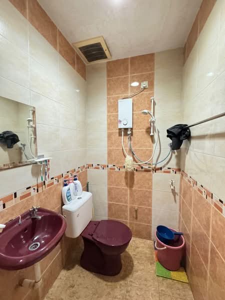 1-storey Terraced House for Sale in Skudai (Johor) - Smith Goh - Bathroom - PropertyGuru.com.my
