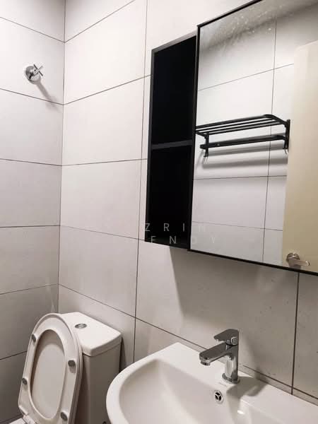 Rumah Bandar untuk Disewa di Bukit Jelutong (Shah Alam) - Nazrin Affendy - Bathroom - PropertyGuru.com.my