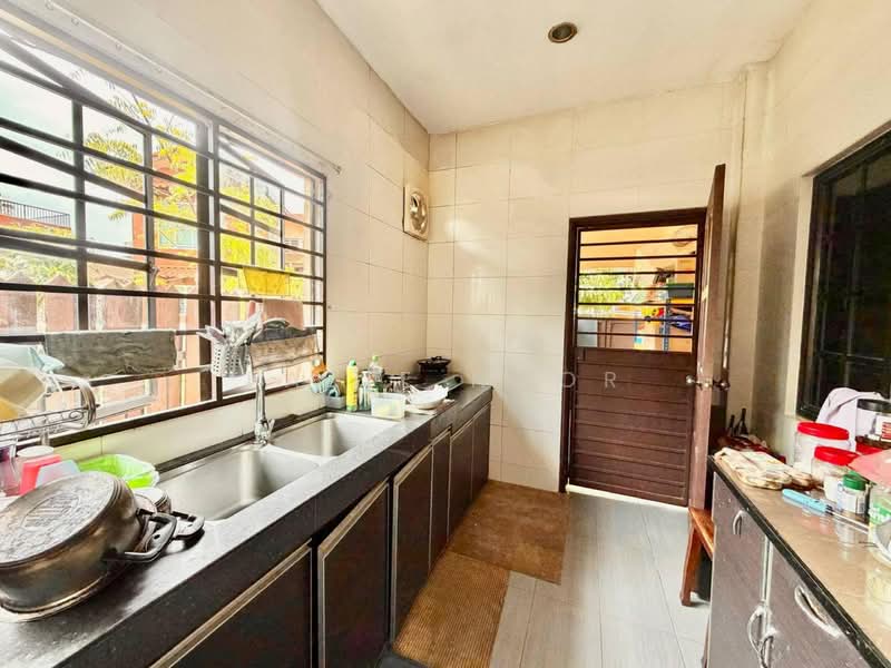 Bungalow for Sale in SS1 (Petaling Jaya) - Fazie Noor - Kitchen - PropertyGuru.com.my