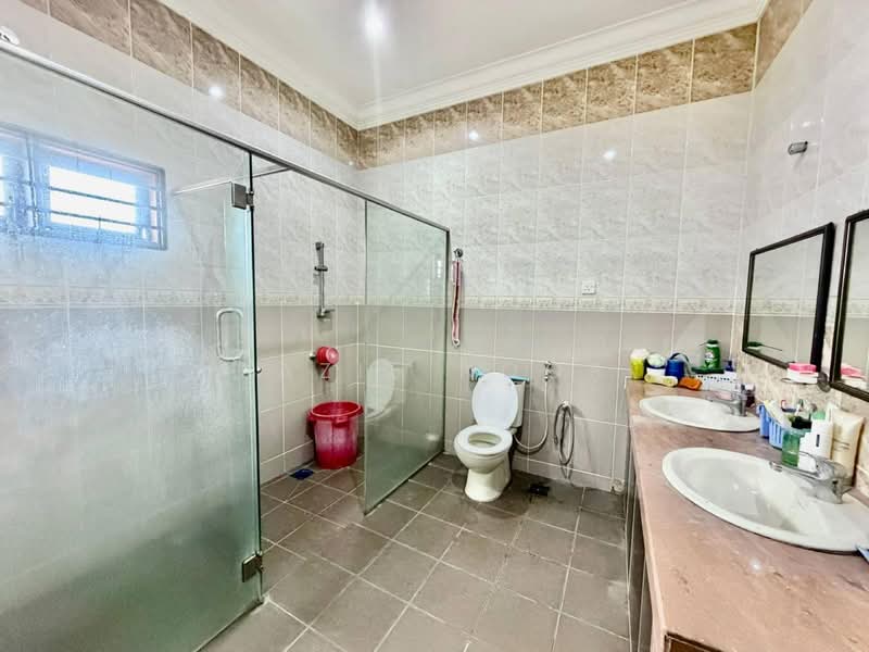 Bungalow for Sale in SS1 (Petaling Jaya) - Fazie Noor - Bathroom - PropertyGuru.com.my