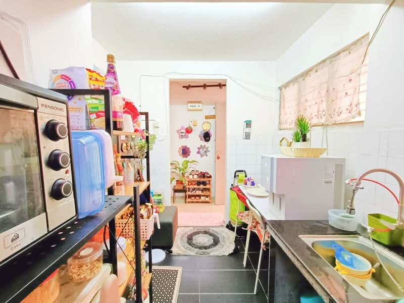 Apartment for Sale at Bandar Bukit Tinggi 1 Apartment - Ahmad Syafiq - Kitchen - PropertyGuru.com.my