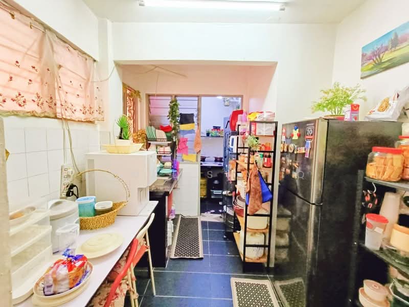 Apartment for Sale at Bandar Bukit Tinggi 1 Apartment - Ahmad Syafiq - Kitchen - PropertyGuru.com.my