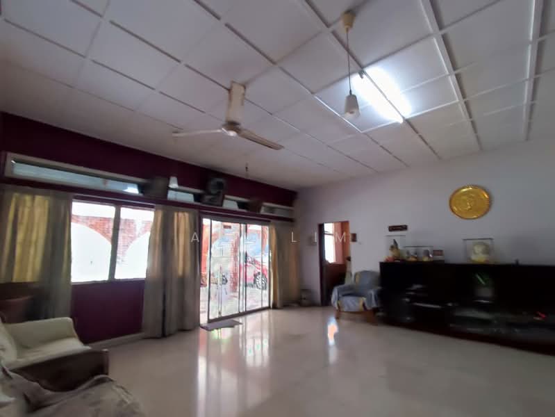 Rumah Banglo untuk Dijual di Taman Kanagapuram (Petaling Jaya) - Ann Lim - Living Room - PropertyGuru.com.my