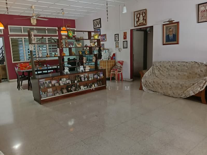 Bungalow for Sale in Taman Kanagapuram (Petaling Jaya) - Ann Lim - Living Room - PropertyGuru.com.my