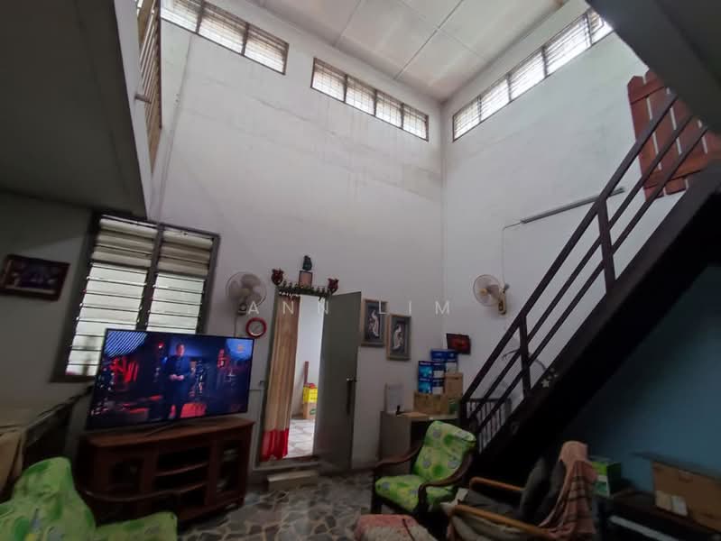 Bungalow for Sale in Taman Kanagapuram (Petaling Jaya) - Ann Lim - Living Room - PropertyGuru.com.my