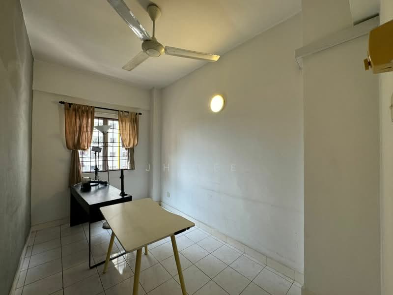 Kondominium untuk Dijual di Pelangi Damansara - JH Tee - Study - PropertyGuru.com.my