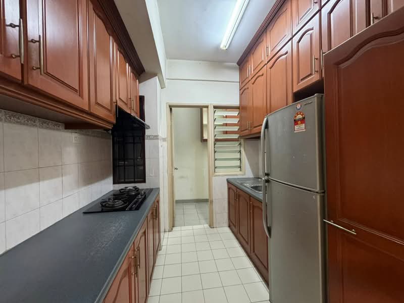 Kondominium untuk Dijual di Pelangi Damansara - JH Tee - Kitchen - PropertyGuru.com.my
