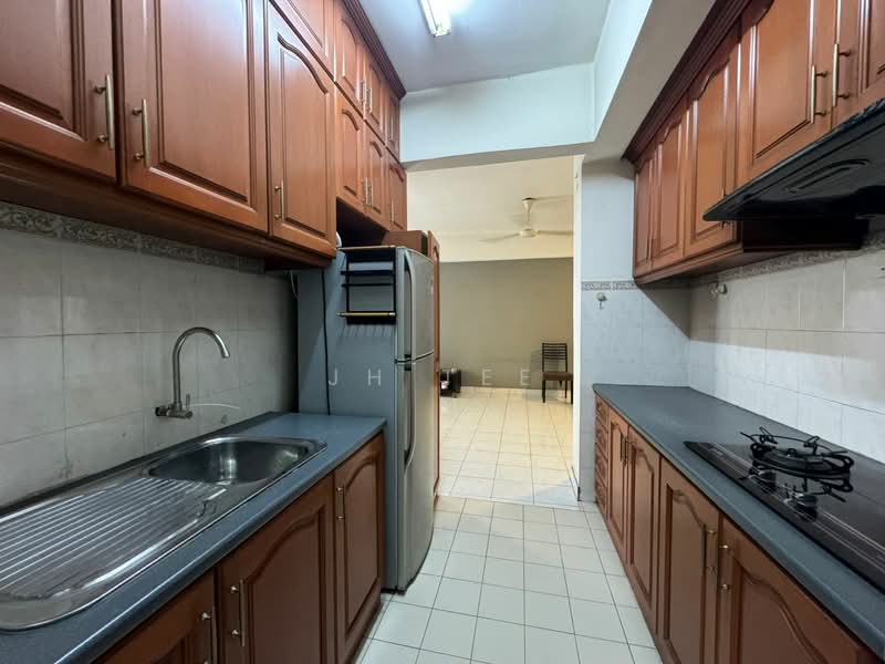 Kondominium untuk Dijual di Pelangi Damansara - JH Tee - Kitchen - PropertyGuru.com.my
