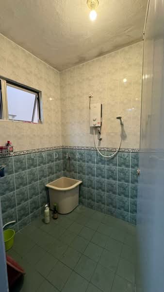 1-storey Terraced House for Sale in Taman Ehsan (Kepong) - Lydia Loo - Bathroom - PropertyGuru.com.my