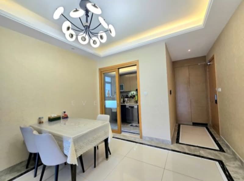 Service Residence for Sale at R&F Princess Cove Phase 1 - Even Chun - Dining Room - PropertyGuru.com.my