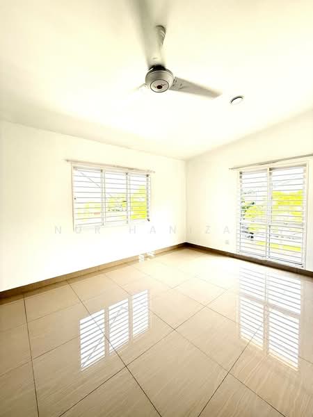2-storey Terraced House for Sale in Sungai Buloh (Selangor) - Nur Hanizah - PropertyGuru.com.my