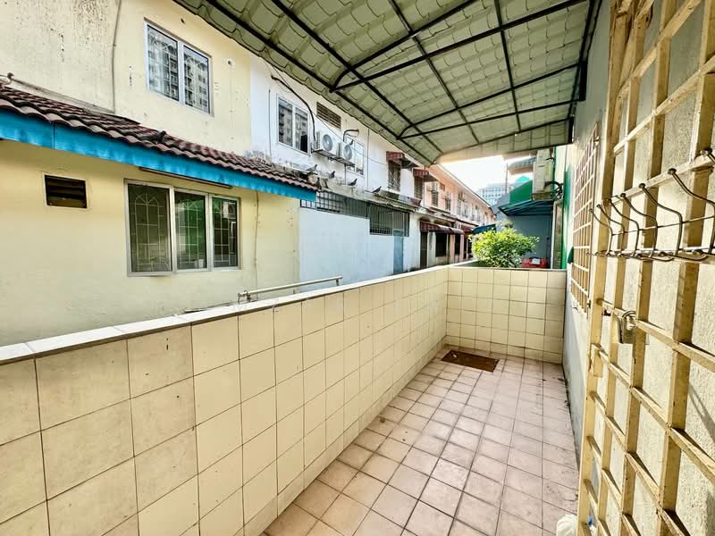 2-storey Terraced House for Sale in Kelana Jaya (Petaling Jaya) - Amzar Faiz - Exterior - PropertyGuru.com.my