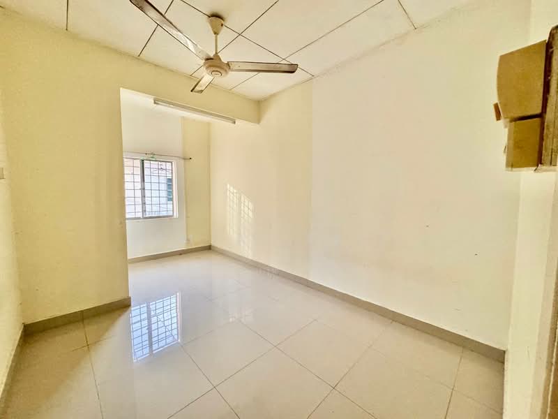 2-storey Terraced House for Sale in Kelana Jaya (Petaling Jaya) - Amzar Faiz - Interior - PropertyGuru.com.my