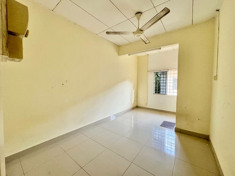 2-storey Terraced House for Sale in Kelana Jaya (Petaling Jaya) - Amzar Faiz - Interior - PropertyGuru.com.my
