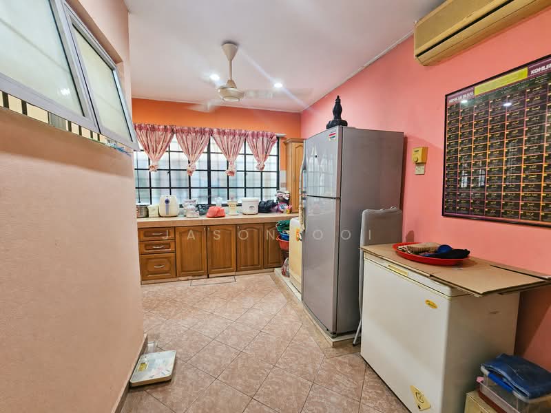 2-storey Terraced House for Sale in Usj 11 (Subang Jaya) - Jason Ooi - Kitchen - PropertyGuru.com.my