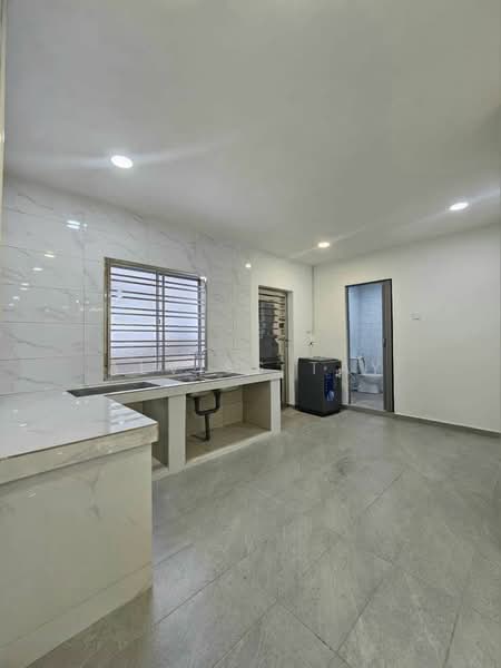 Rumah Teres 2 Tingkat untuk Dijual di Taman Desa Jaya (Johor Bahru) - Alviss Tay - Kitchen - PropertyGuru.com.my