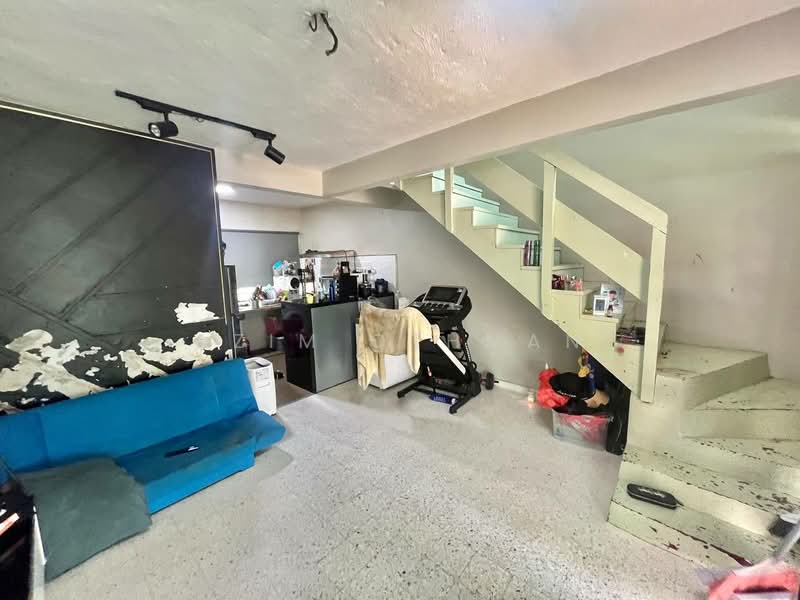 2-storey Terraced House for Sale in Seksyen 17 (Shah Alam) - Azim Othman - Living Room - PropertyGuru.com.my