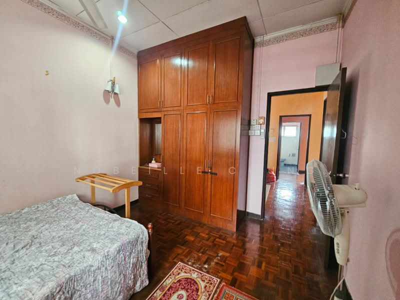 Rumah Teres 2 Tingkat untuk Dijual di Usj 11 (Subang Jaya) - Nobeille Chung - Bedroom - PropertyGuru.com.my