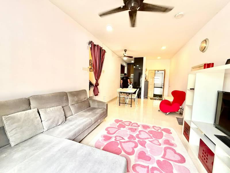 Kondominium untuk Dijual di Kristal Heights - Fazie Noor - Living Room - PropertyGuru.com.my