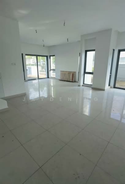 Rumah Berkembar untuk Dijual di Taman Molek (Johor Bahru) - Jayden Ng - Living Room - PropertyGuru.com.my
